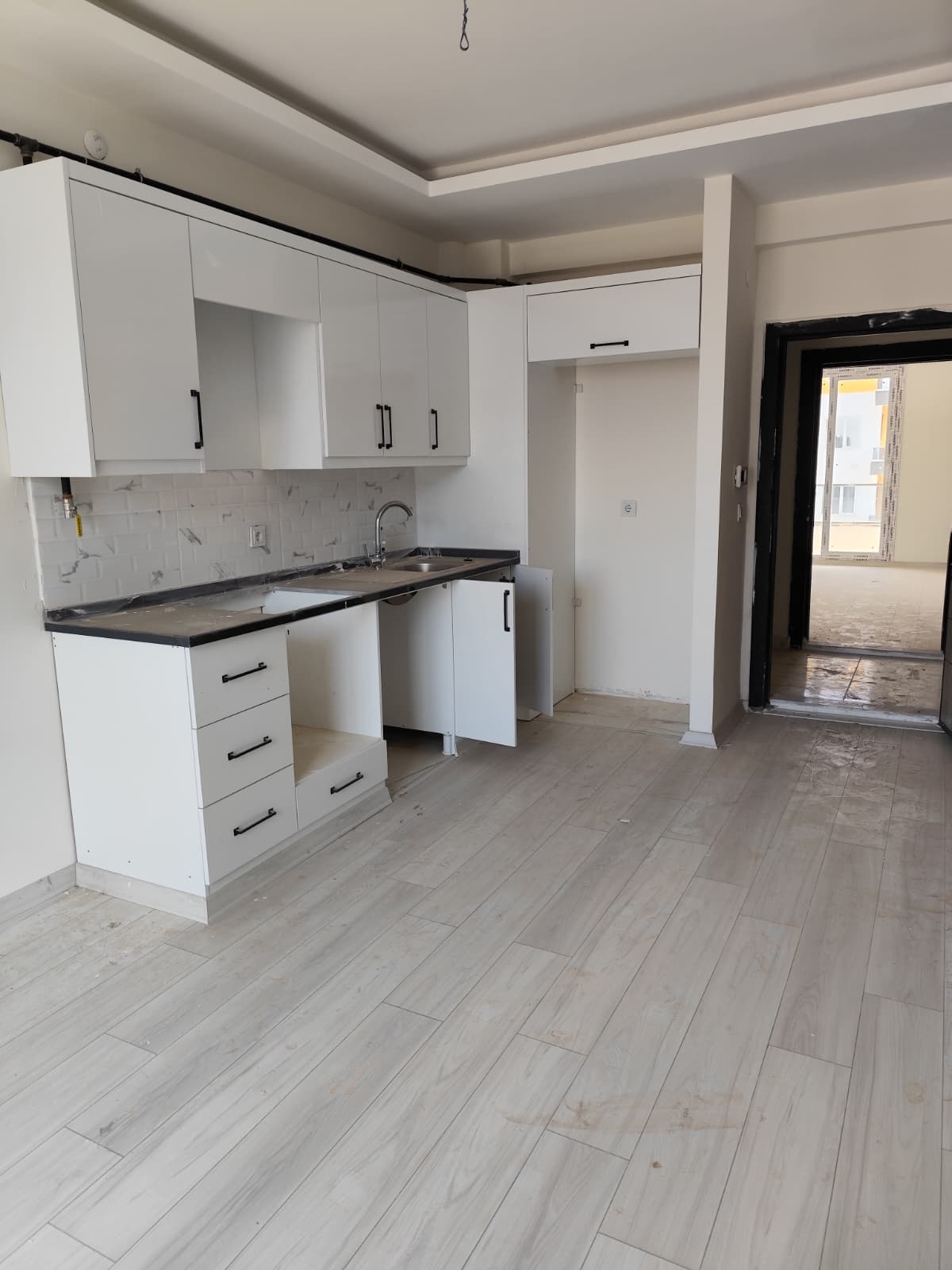 KAYA EMLAKTAN TEKNOKENT CİVARI KAYA NEW LİFE'TA 2+1 DAİRE